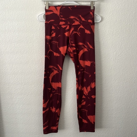 Lululemon Wunder Under High-Rise Tight *Nulux 28"
Flower Pop Poppy Coral Deep - Picture 2 of 6